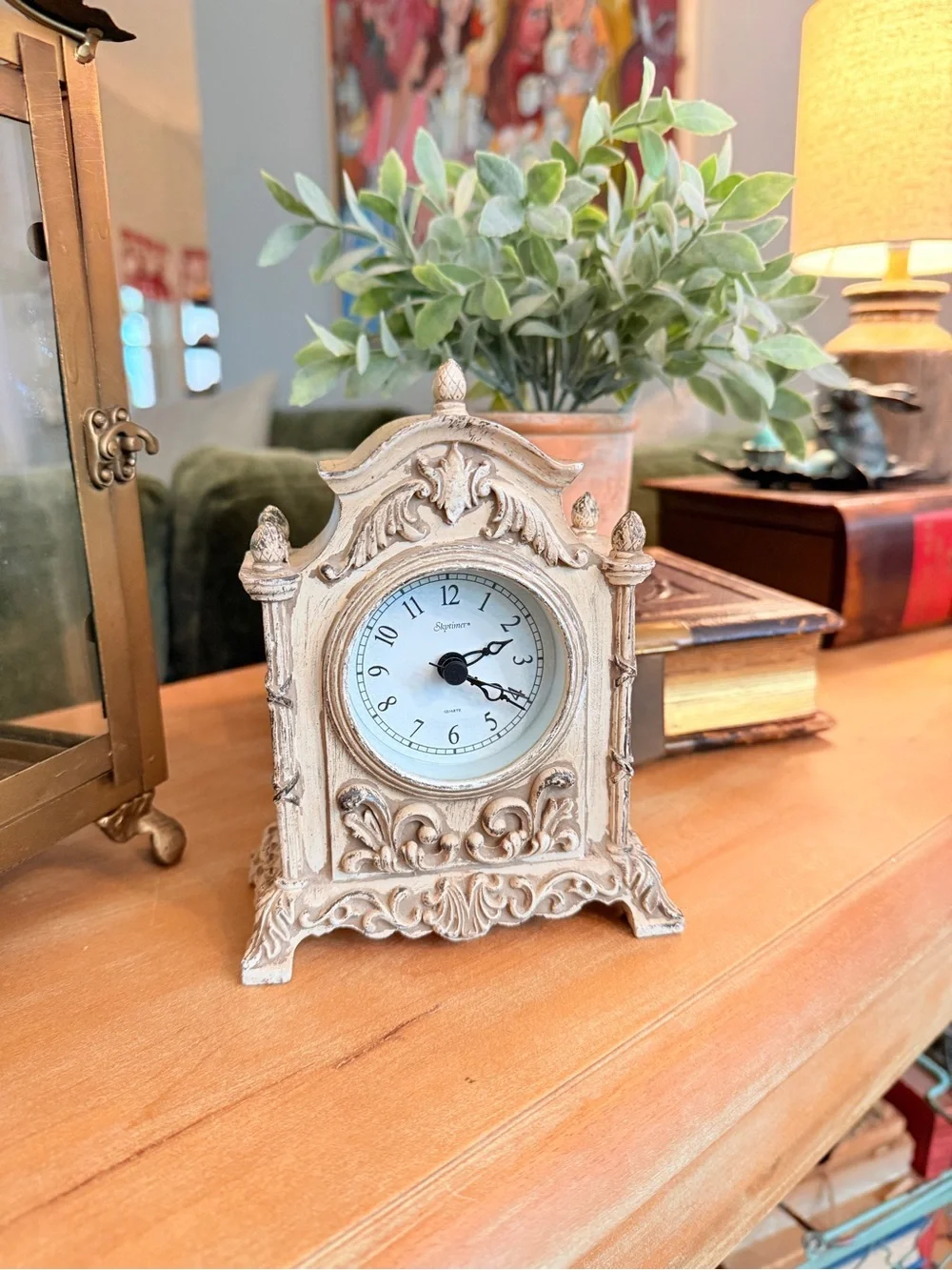 Vintage Ornate Cream Decorative Mantel Clock Works